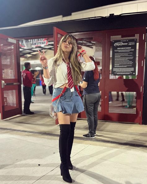 Rbd Halloween Costume, Rebelde Halloween Costume, Rbd Concert Outfits, Rebelde Costume, Rebelde Outfits, Rebelde Concert, Concert Outfit, Halloween Costume, Halloween Costumes