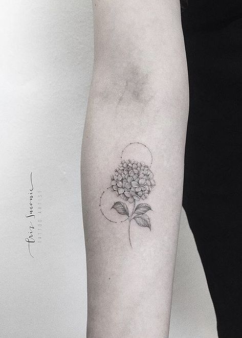 Fineline Hydrangea Tattoo, Hydrangea Petal Tattoo, Hydrangea Flower Tattoo, Tattoo Hydrangea, Peony Flower Tattoo, Wisdom Tattoo, Hydrangea Tattoo, Fingerprint Tattoos, Feminine Shoulder Tattoos