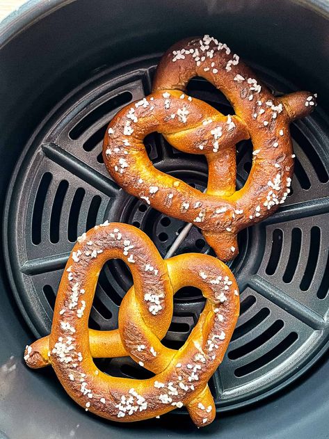 Pretzels In Air Fryer, Frozen Pretzels, Bavarian Pretzel, Seasoned Pretzels, Pretzel Dogs, Dairy Free Cooking, Season Aesthetic, Frozen French Fries, Pretzel Twists