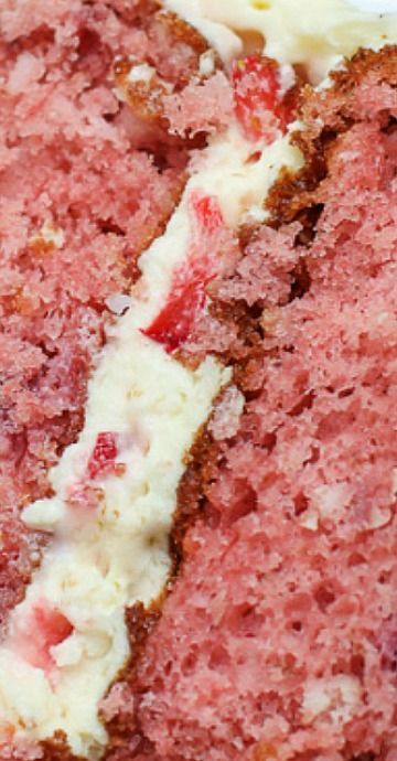 Strawberry Coconut Cake Strawberry Coconut Cake, Coconut Cake Recipe, Strawberry Cake Recipes, Savory Cakes, Strawberry Cakes, Coconut Cake, Savoury Cake, Strawberry Recipes, Frosting Recipes