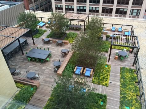 Chicago Shared Roof Deck - Modern - Chicago - by Bison Innovative Products | Houzz IE Top Of A Building, Rooftop Restaurant Design, Terraced Landscaping, Rooftop Patio Design, Roof Garden Design, Rooftop Design, Wood Tiles, Building Roof, Rooftop Patio