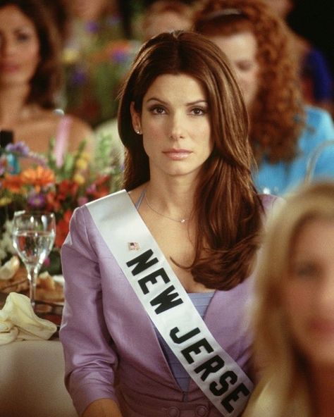 Miss Congeniality Movie, Sandra Bullock Miss Congeniality, Miss Congeniality, 90s Movies, Desperate Housewives, William Shatner, I Miss Her, Sandra Bullock, Aesthetic Girl