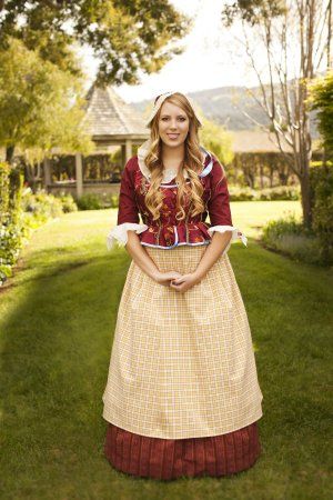 Danish Days Maiden Heidi Anderso Denmark Culture, Solvang California, Food Vendor, Solvang Ca, Days In September, Danish Culture, Folk Clothing, Culture Clothing, European Culture