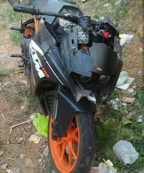 😭😭😭 Motor Accident Pictures, Fake Accident Snap Bike, Accident Boys Dpz Hospital, Bike Accident Pictures, Bike Accident Hand Dpz, Accident Pic Of Bike, Accident Hand Dpz, Accident Background, Accident Motorcycle