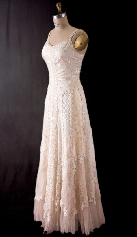 Martin McCrea Couture | Martin McCrea Wedding Dresses | Boho.Classic.Simple.Vintage-Inspired Gown Reference, Boho Wedding Dress Casual, Wedding Dress Backyard, Backyard Wedding Dress, Wedding Dress Casual, Hippie Wedding Dress, Wedding Dress Rustic, Diana Wedding Dress, Simple Wedding Dress Casual