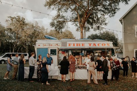 Taco Food Truck Wedding, Taco Truck At Wedding, Taco Stand Wedding, Taco Truck Aesthetic, Taco Truck Party, Wedding Taco Truck, Taco Truck Wedding, Wedding Tacos, Summer Tacos