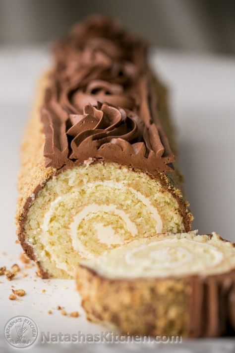 Cake Roll Recipe, Chocolate Cake Roll, Торт Сказка, Tort Skazka Storybook Cake, Easy Sponge Cake Recipe, Genoise Cake, Chocolate Roll Cake, Cake Roll Recipes, Sponge Cake Recipes, Salty Cake, Cake Easy, Decadent Cakes