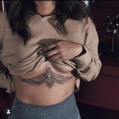 Bird Sternum Tattoo Women, Bird Sternum Tattoo, Maverick Tattoo, Tattoo Ears, Vulture Tattoo, Sternum Tattoo Women, Simple Bird Tattoo, Bird Tattoos Arm, Tattoo Baby