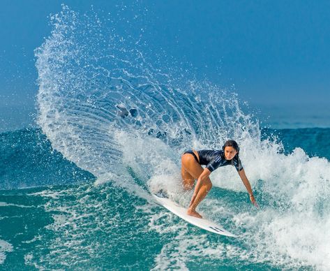 Alessa Quizon, Surfergirl Style, Mavericks Surfing, Professional Surfers, Female Surfers, Pro Surfers, Soul Surfer, Surf Vibes, Surfing Pictures