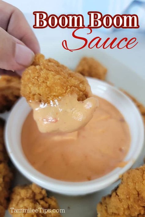 Boom Boom Sauce Recipe, Boom Sauce Recipe, Bloomin Onion Sauce, Boom Sauce, Boom Boom Sauce, Avocado Fries Recipe, Hor Dourves, Best Sauce Recipe, Spicy Dipping Sauce