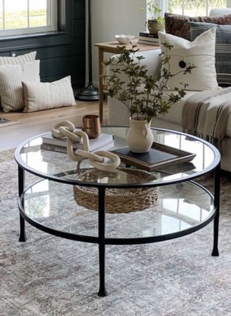 Table For Apartment, Glass Coffee Table Styling, Coffee Table Centerpiece Ideas, Decorate A Coffee Table, Glass Coffee Table Decor, Round Coffee Table Styling, Round Coffee Table Decor, Round Living Room Table, Glass Table Living Room