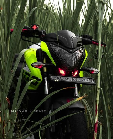 Ns Bike Wallpaper 4k, Ns 200 Pulsar Wallpaper, Ns 200 Pulsar, Ns Bike, Motorcycle Riding Quotes, Pulsar 180, Bike Video, Pulsar 200, Bike Couple