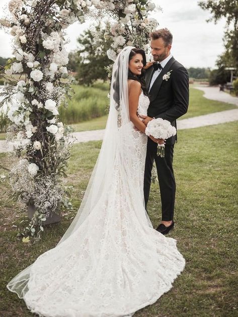 Wedding Dresses Ivory, Church Wedding Dress, Wedding Dresses Cheap, Outdoor Wedding Dress, African Wedding Dress, Boho Wedding Dress Lace, Occasion Dresses Wedding, Wedding Hair Inspiration, Wedding Hair Down