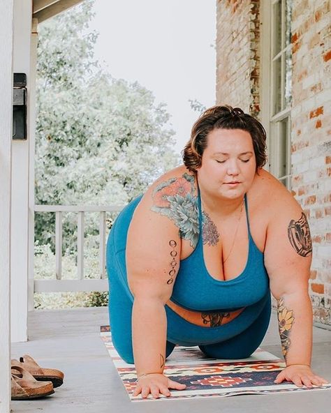 There is no such thing as a 'yoga body'. Only your body, doing yoga.  Check out Insyze on Instagram for more bopo inspo   #bodypositivity #bodyconfidence Big Women Fashion, Plus Size Workout, Yoga Body, Gym Outfits, Spaghetti Strap Tank Top, Plus Size Models, How To Do Yoga, Gym Outfit, Plus Size Fashion