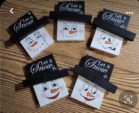 Dollar Tree Wood Snowman, Jenga Block Snowman Ornaments, Jenga Snowman Ornament, Dollar Tree Jenga Crafts, Jenga Block Crafts Christmas, Jenga Snowman, Jinga Crafts, Jenga Block Ornaments, Dollar Tree Crafts Christmas