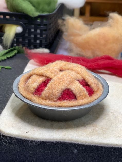 Toy Cherry Pie wool Felted material Felt Play Food, Mince Pies, Felt Food, Cherry Pie, Play Food, Hand Felted, Felt Toys, Cherry, Needle Felting