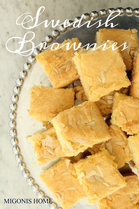 Swedish Brownies, Brownie Desserts Recipes, Almond Bars, Scandinavian Food, Swedish Recipes, Bar Cookies, Life Group, No Bake Treats, Almond Recipes