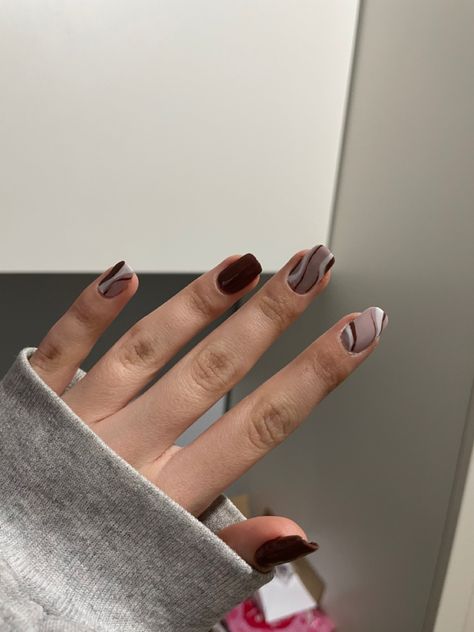 Nail Art Brown Aesthetic, Nail Art Coklat, Nail Art Aesthetic, Work Fits, Fits Inspo, Brown Aesthetic, Easy Nail Art, Art Aesthetic, Square Nails