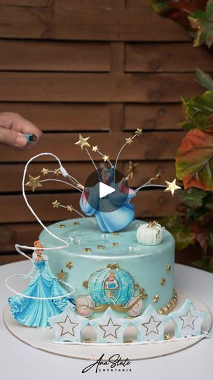 Bibbidi Bobbidi Boo Birthday, Bibbidi Bobbidi Two Birthday, Cinderella Theme Cake, Tort Special, Cinderella Birthday Cake, Cinderella Theme, Bibbidi Bobbidi Boo, Cinderella Cake, Cinderella Birthday