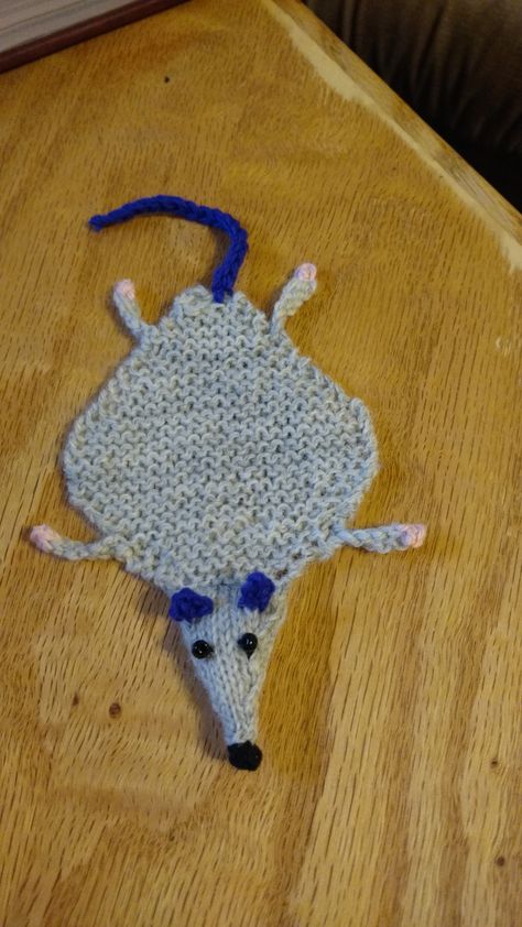 Rat Bookmark, Crocheting Projects, 2 Birthday, Crochet Square Patterns, Square Patterns, Crochet Square, Kids Crafts, Rats, Granny Square