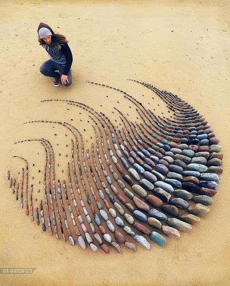 Jon Foreman, Environmental Artist, Street Art Utopia, Ephemeral Art, Earth Art, Land Art, Environmental Art, Beach Art, Pebble Art