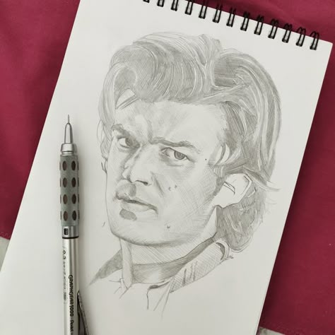 Steve Harrington Drawing Pencil, Steve Harrington Sketch, Steve Harrington Drawing, Steve From Stranger Things, Sketches Random, Side Profile Drawing, The Cast Of Stranger Things, Up Tattoo Ideas, Movie Drawings