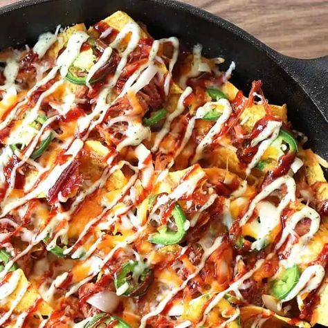 BBQ Pulled Pork Nachos - Simply Happenings Pulled Pork Loaded Nachos, Tostitos Recipes, Tostitos Scoops, Bbq Nachos, Pulled Pork Leftover Recipes, Bbq Pulled Pork Recipe, Pulled Pork Nachos, Sliced Onion, Pork Nachos