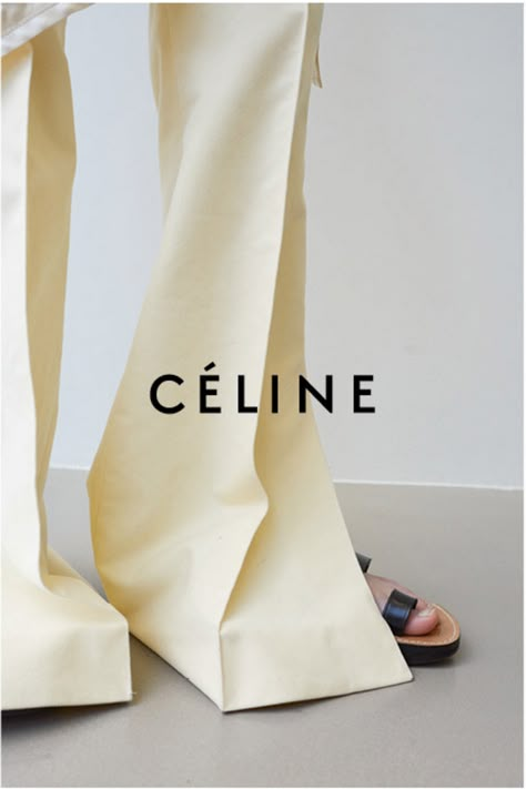 Celine Fall Winter 2016/17 Campaign by Juergen Teller Celine Campaign, Mode Editorials, Juergen Teller, Graphisches Design, Outfit Essentials, Fashion Campaign, Fashion Ads, Phoebe Philo, Fashion Campaigns