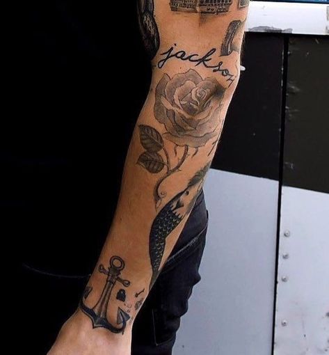 Rose Tattoo Drawing, Padlock Tattoo, Harry Tattoos, Believe Tattoos, Anatomical Heart Tattoo, Famous Tattoo Artists, Anker Tattoo, Harry Styles Tattoos, Anchor Tattoo