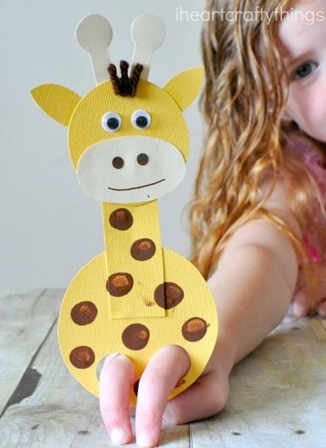 Zoo Animal Crafts, Giraffe Crafts, Puppet Crafts, Summer Crafts For Kids, Animal Crafts For Kids, Paper Roll Crafts, Paper Plate Crafts, Eric Carle, Paper Towel Roll Crafts