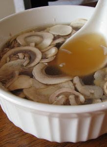 Hibachi Soup! Just like the soup at hibachi grills | cooking with carrie Hibachi Soup, Japanese Onion Soups, Hibachi Grill, Kfc Recipe, Mapo Tofu, The Soup, Think Food, Soup And Sandwich, Delicious Soup