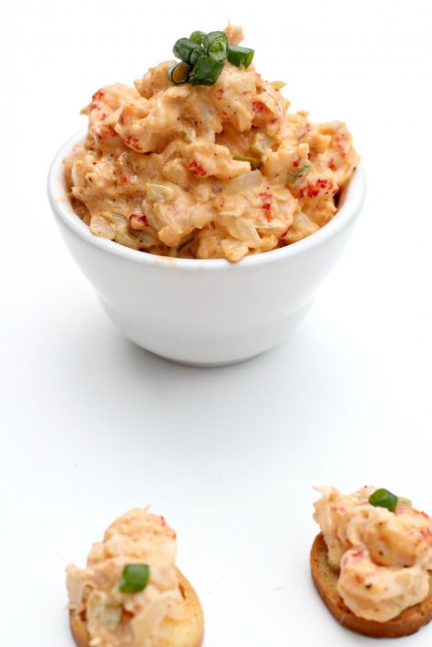 Crawfish Dip Crawfish Dip, Seafood Broil, Seafood Boil Party, Sleeve Recipes, Cajun Cooking, Paleo Recipes Easy, Seafood Appetizers, Paleo Lunch, Appetizer Bites