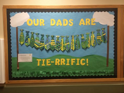 Father's Day 2014 preschool bulletin board Daycare Bulletin Boards, June Crafts, Christian Bulletin Boards, Work Bulletin Boards, Preschool Boards, Summer Bulletin Boards, Classroom Boards, School Library Displays, Bay County