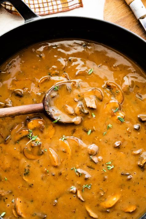 Easy Mushroom Gravy Recipe (homemade from scratch) - CucinaByElena Mushroom Gravy Recipe Easy, Easy Mushroom Gravy, Vegan Mushroom Gravy, Gravy From Scratch, Easy Gravy Recipe, Mushroom Gravy Recipe, Pizza Appetizers, Butternut Squash Risotto, Homemade Gravy