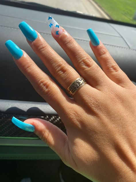 Sky Blue Butterfly, Draw Nails, Light Blue Sky, Light Blue Nails, May Nails, Matte Nails Design, Blue Nail Designs, Matte Nails, Blue Butterfly