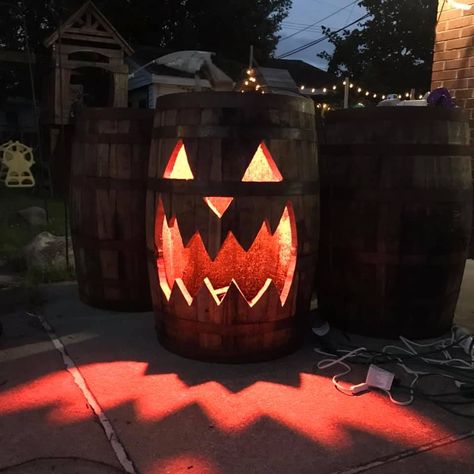 🍷 Booze Barrel -->> Boo Barrel 🎃 Cari, thx for sending. We love this wine barrel turn funky Halloween decoration. Like Cari, if you have seen a fun "repurpose" post it or PM it to us! ORDER Booze Barrels>> LINK IN BIO #halloween #halloweendecoration #halloween2021 #halloweendecor #halloweenparty #jackolantern #wine #winelover #winetasting #winemaker #merlot #chardonnay #cabernet Halloween Barrel Ideas, Plastic Barrel Ideas, Wine Barrel Lighting, Barrel Crafts, Barrel Ideas, Halloween Diy Outdoor, Barrel Ring, Barrel Decor, Oil Barrel