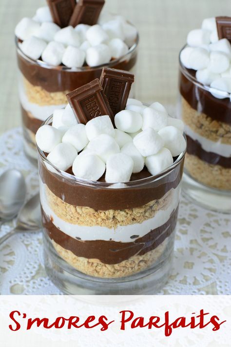 Getting the flavor of your favorite summer flavors has never been easier with this easy no cook s'mores parfait recipe. No cooking and only ingredients! For various cooking recipes and cooking tips, please click the link, and and like our page which has over 56,000 followers. Thanks. Bbq Dessert, Baked Smores, Smores Dessert, Parfait Recipe, Smore Recipes, Summer Flavors, Parfait Desserts, Parfait Recipes, No Cook