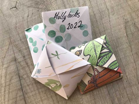 Practical Origami, Origami Sailboat, Seed Saving Envelopes, Diy Seed Packets, Money Making Projects, Book Page Roses, Simple Origami, Garden Magic, Origami Envelope