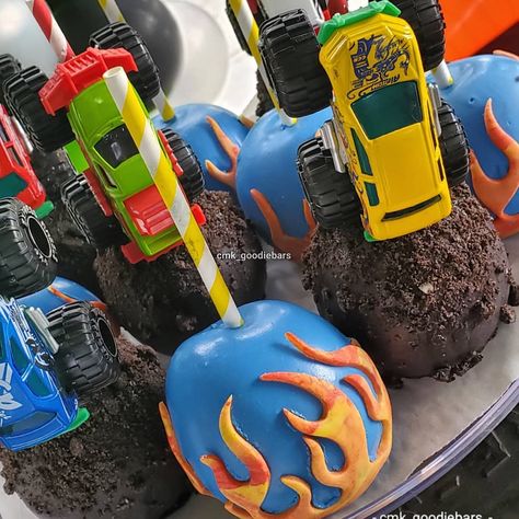 Monster Truck Sweet Table Ideas, Monster Truck Treat Table, Monster Jam Treats, Monster Jam Dessert Table, Monster Jam Cake Pops, Monster Truck Dessert Table, Monster Truck Treats, Monster Truck Cake Pops, Hot Wheels Cake Pops