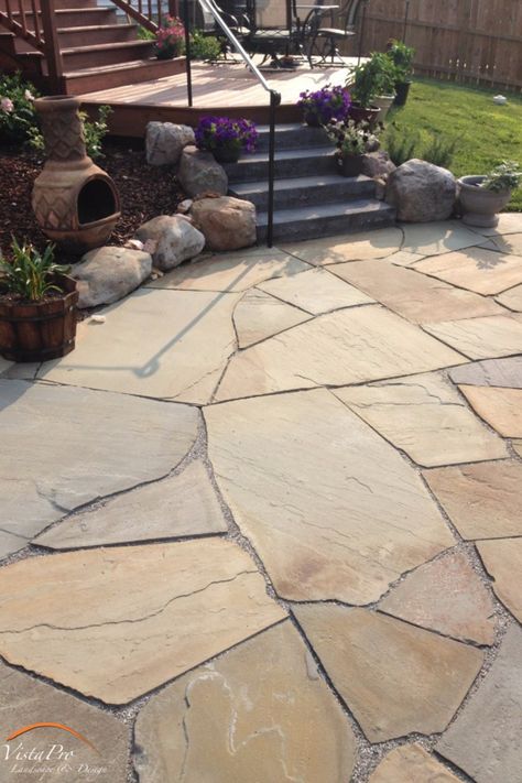 Flagstone Patio Around Pool, Slate Stone Patio Ideas, Pea Stone Backyard, Stone Patio Off Deck, Flat Stone Patio Ideas, Natural Flagstone Patio, Patio Flagstone Ideas, Flagstone Patio Design Ideas, Large Flagstone Patio