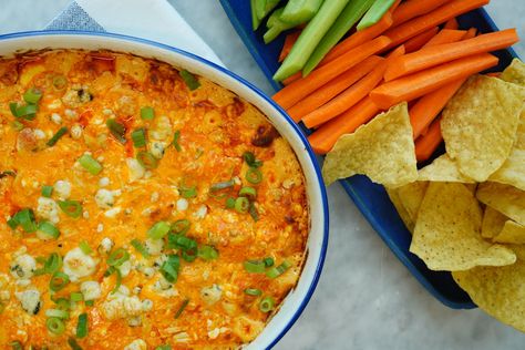 Baked Buffalo Chicken Dip, Monkfish Recipes, Boiled Chicken Breast, Chicken Dip Recipe, Buffalo Chicken Dip Recipe, Baked Buffalo Chicken, Cook Meals, Cooking Chicken To Shred, Chicken Dip