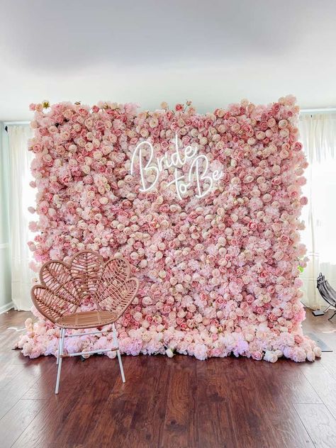 Best Bridal Shower Backdrop Ideas Floral Bridal Shower Backdrop, Party Event Decor, Floral Party Decorations, Deco Ballon, Blush Bridal Showers, Decor Stand, Bridal Shower Inspo, Bridal Shower Backdrop, Spring Bridal Shower