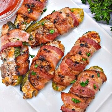 Keto Bacon Wrapped Cheeseburger Pickle Poppers - Stylish Cravings Pickle Poppers, Bacon Wrapped Cheeseburger, Bacon Wrapped Pickles, Keto Bacon, Best Appetizer Recipes, Bbq Rub, At A Party, Pickle Relish, Best Appetizers