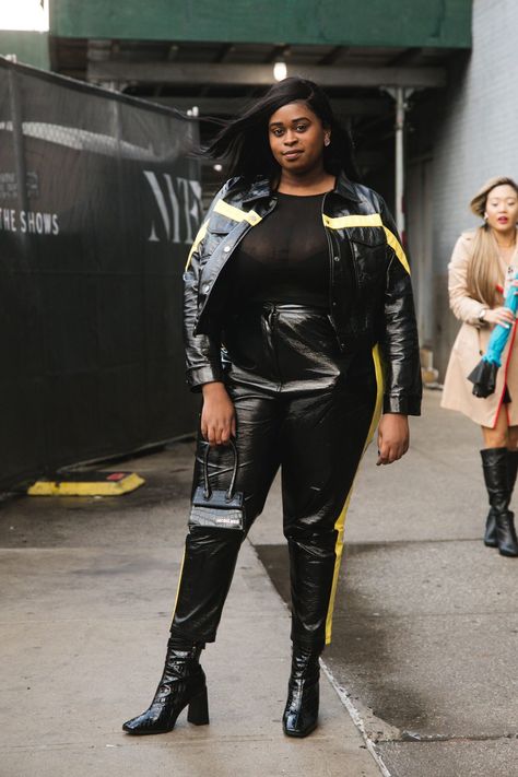 Angel Neal | @angel_stylistbehavior New York Fashion Week Outfits, Streetwear Fashion Plus Size, Plus Size Fashion Outfits, Street Style New York, Week Outfits, Fashion Week Outfit, Plus Size Fall Outfit, Plus Size Summer Outfits, Nyfw Street Style