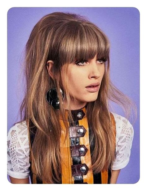 mod 70s Makeup Disco, Mod Hairstyles, 70’s Hair, Disco Hair, 70s Mode, 60s Hair, Bridget Bardot, 70s Hair, Peinados Fáciles Para Cabello Corto