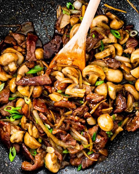 A delicious Beef and Mushroom Stir Fry - Tender rib eye steak, earthy mushrooms and stir fry veggies cooked to perfection in a homemade sauce. #beef #mushroom #stirfry #recipe Beef And Mushroom Recipe, Soy Sauce Stir Fry, Beef With Mushroom, Beef Mushroom, Chinese Beef, Homemade Stir Fry, Mushroom Stir Fry, Mushroom Sauce Recipe, Ground Beef And Potatoes