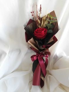 Single Rose Bouquet, Red Flower Bouquet, Single Flower Bouquet, Roses Bouquet Gift, Flowers For Valentines Day, Bouquet Paper, Flower Boquet, Valentine Bouquet, Flower Bouquet Diy