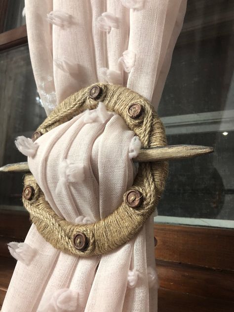 Wood Curtain Rings Crafts, Curtain Rings Crafts, Curtains Holder, Curtain Tie Backs Diy, Cord Crafts, Ground Ivy, Jute Twine Crafts, Twine Flowers, Western Ideas