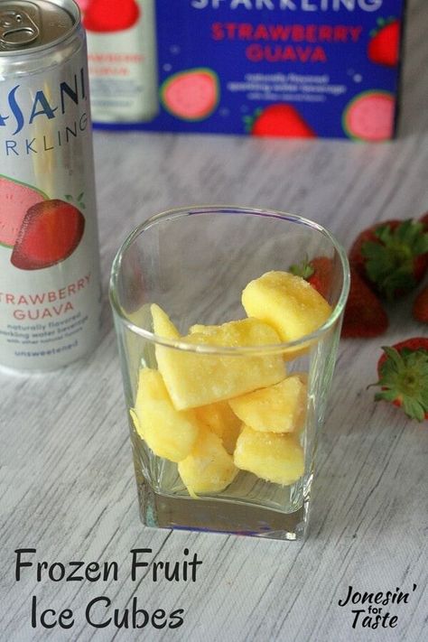 Frozen Fruit In Water, Fruit In Water, Guava Water, Fruit Ice Cubes, Strawberry Guava, Mint Water, Summer Drink Recipes, Ice Cold Drink, Water Ice