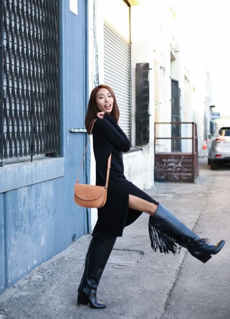 Cowgirl Look, Fringe Ankle Boots, Model Street Style, Fringe Boots, Black Suede Boots, Fashion Project, Cowboy Cowgirl, Korean Model, Boots For Women